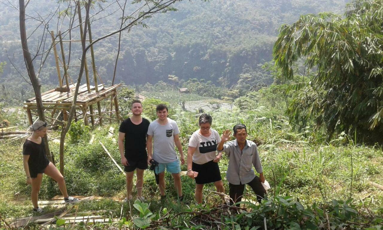 De Salak Homestay Bogor Ngoại thất bức ảnh