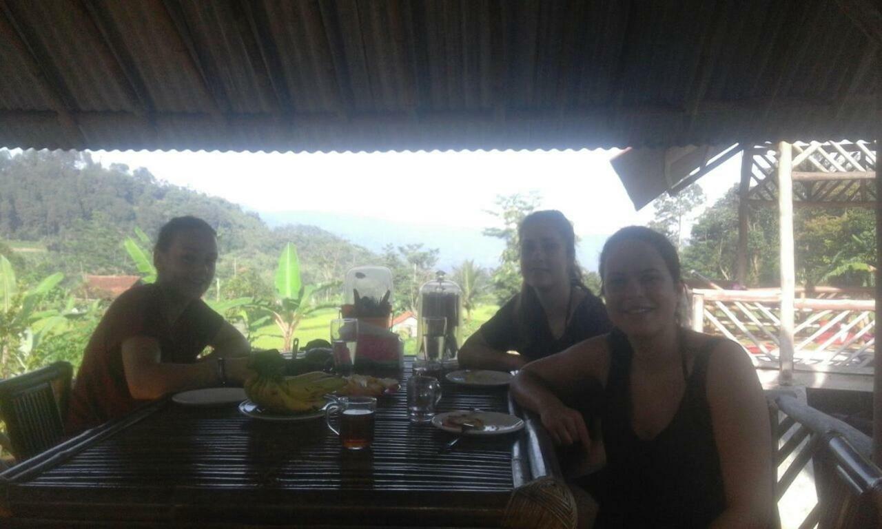 De Salak Homestay Bogor Ngoại thất bức ảnh